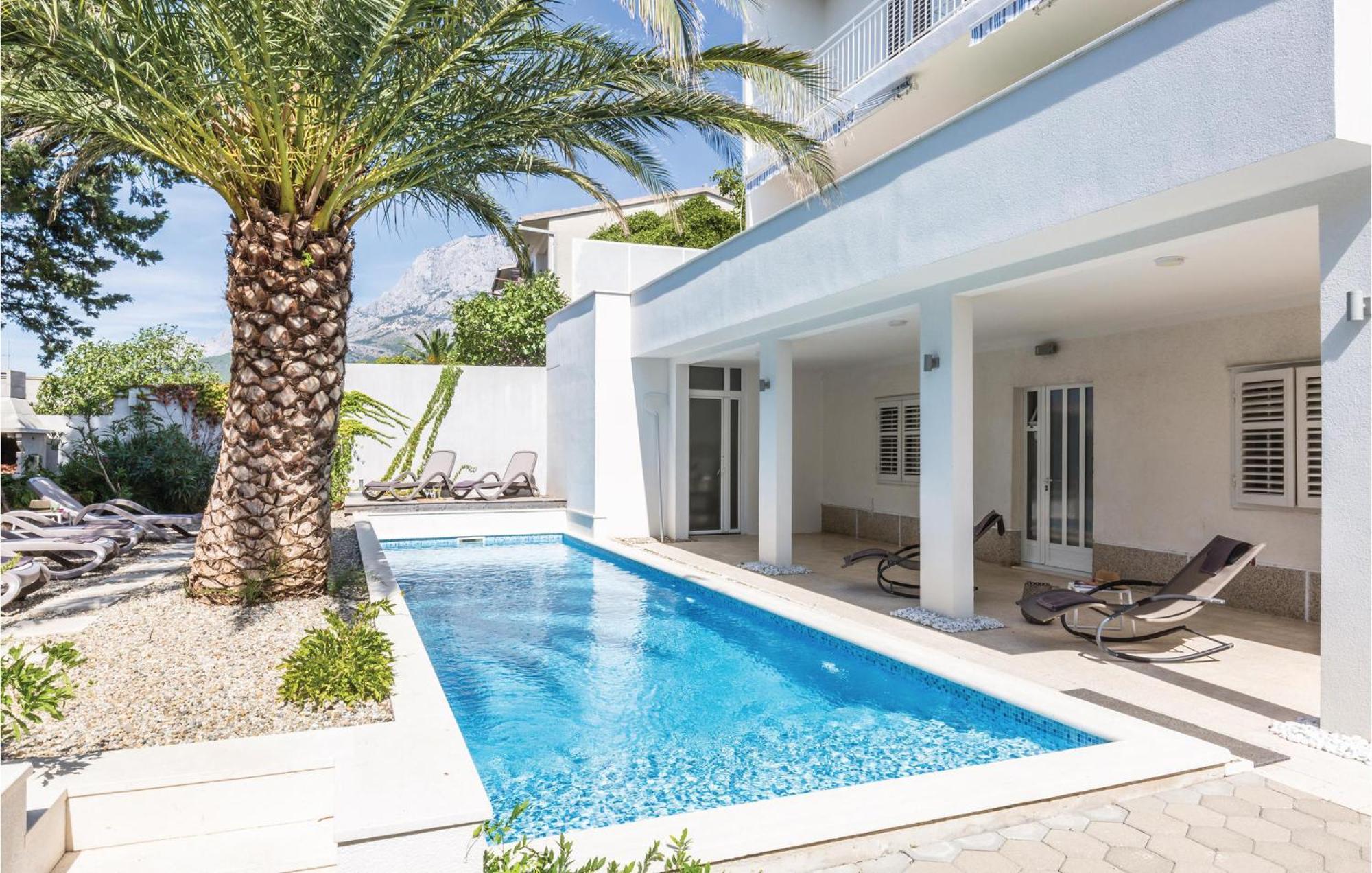 1 Bedroom Gorgeous Apartment In Makarska Exterior foto